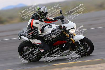 media/Jan-14-2023-SoCal Trackdays (Sat) [[497694156f]]/Turn 11 Inside (950am)/